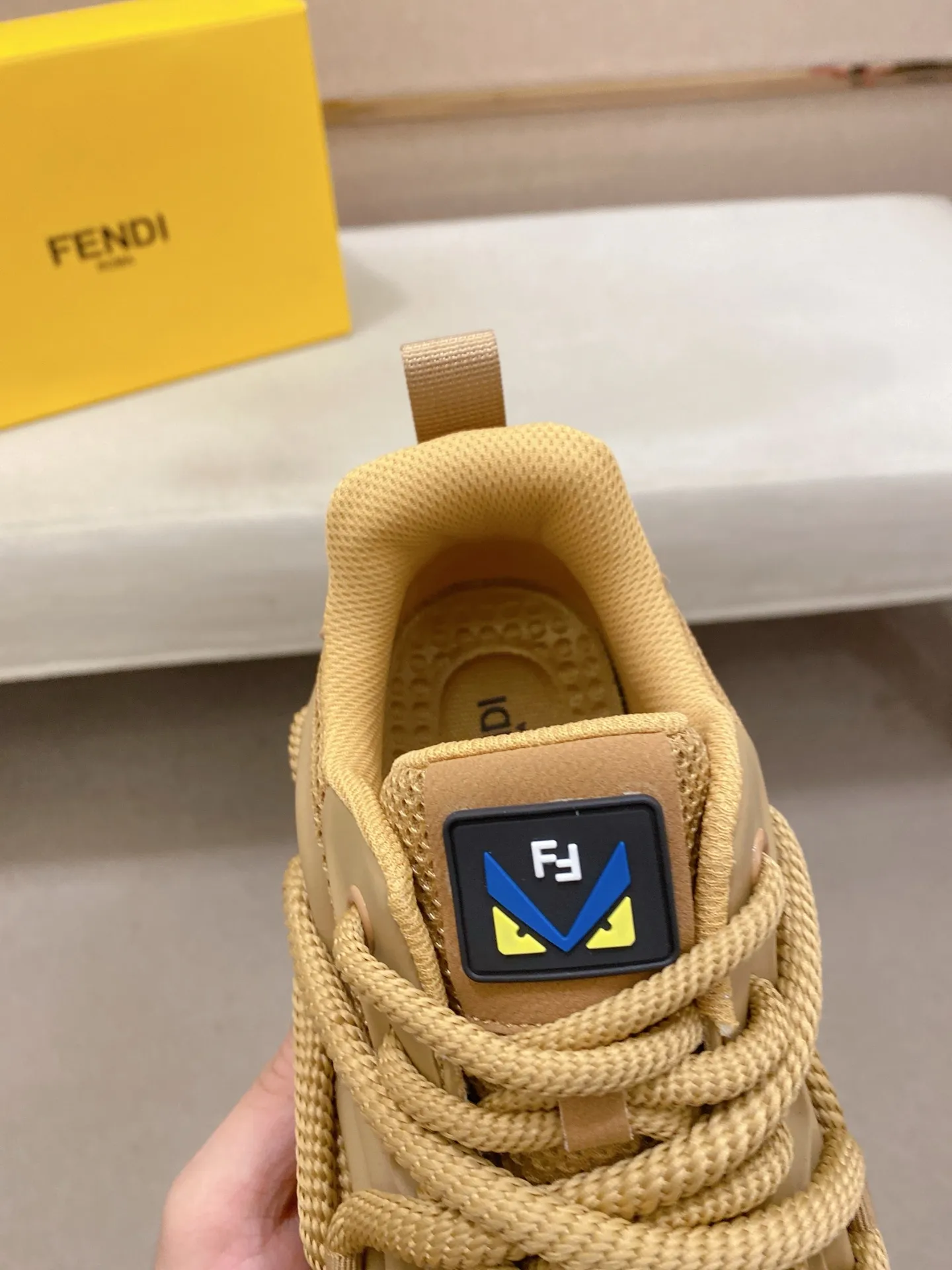 Men's shoes 💰 480💰 (fendi) New style 👊🏻 upper 🇮🇹 imported cowhide fabric 🇩🇪 lining imported sheepskin lining. The original outsole is molded to highlight the identity of every man, and the upper foot is elegant and stable🚶🏻🚶🏻The high-end custom counters reproduce the original version📯No matter the wind or rain, the shoe last remains unchanged and can withstand the verification of time🔍️,🔵 Size: 38-44
